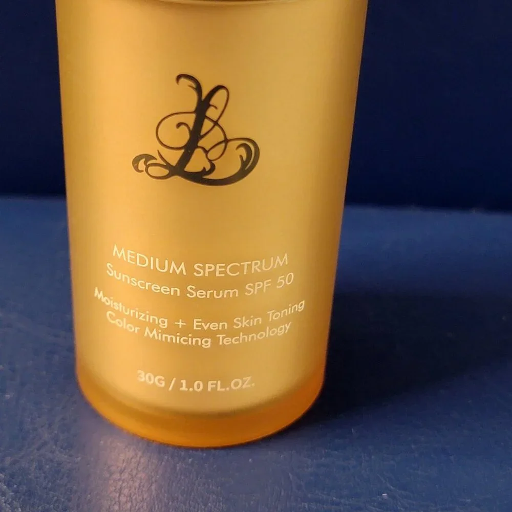Forever Bloom Biomimic Foundation Medium Tone NIB SPF50